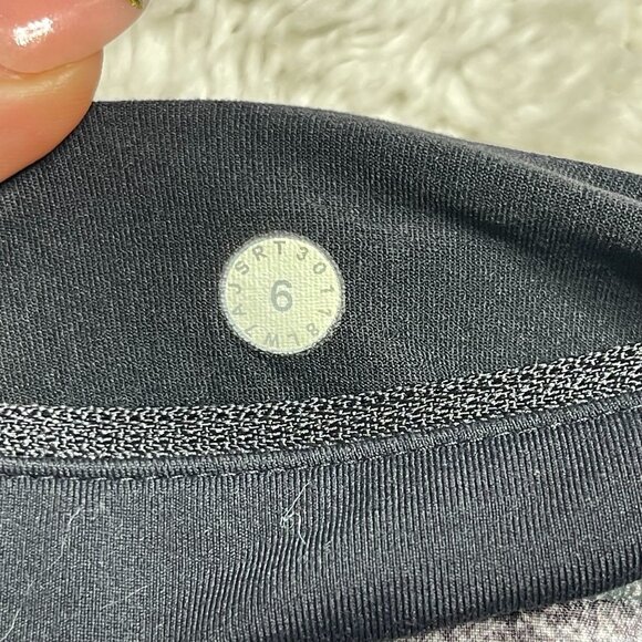 Lululemon Women's Grey Heather Lux Multi Black Speed Up High-Rise Shorts Size 6 - Picture 6 of 6